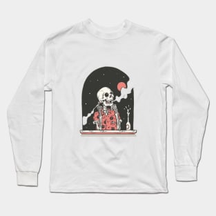 smoke drunk skull relaxing Long Sleeve T-Shirt